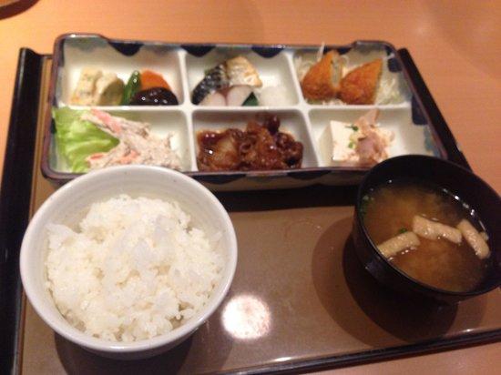 ごはん処 やよい軒 筑紫口店